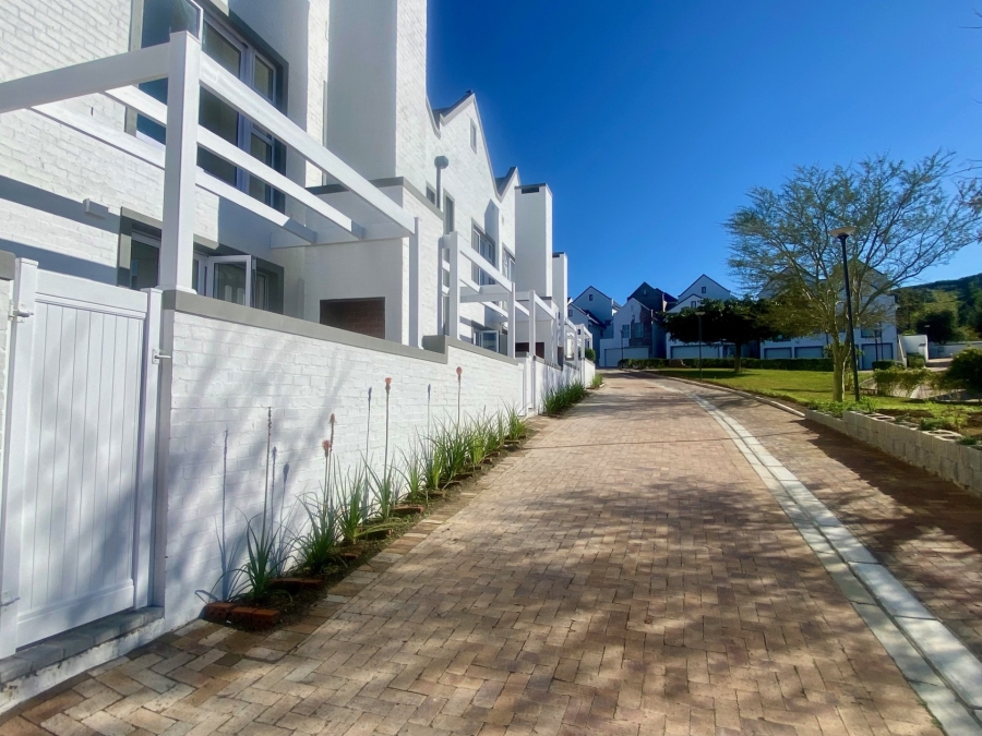 3 Bedroom Property for Sale in Gevonden Estate Western Cape